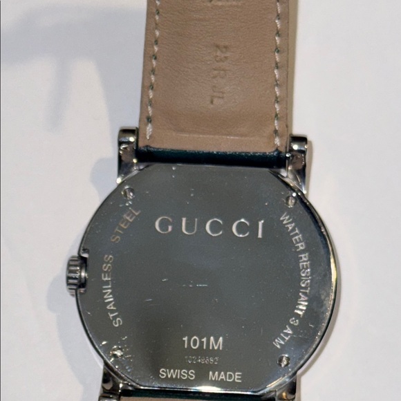 Gucci Men's Watch - Silver and Green - Picture 6 of 8